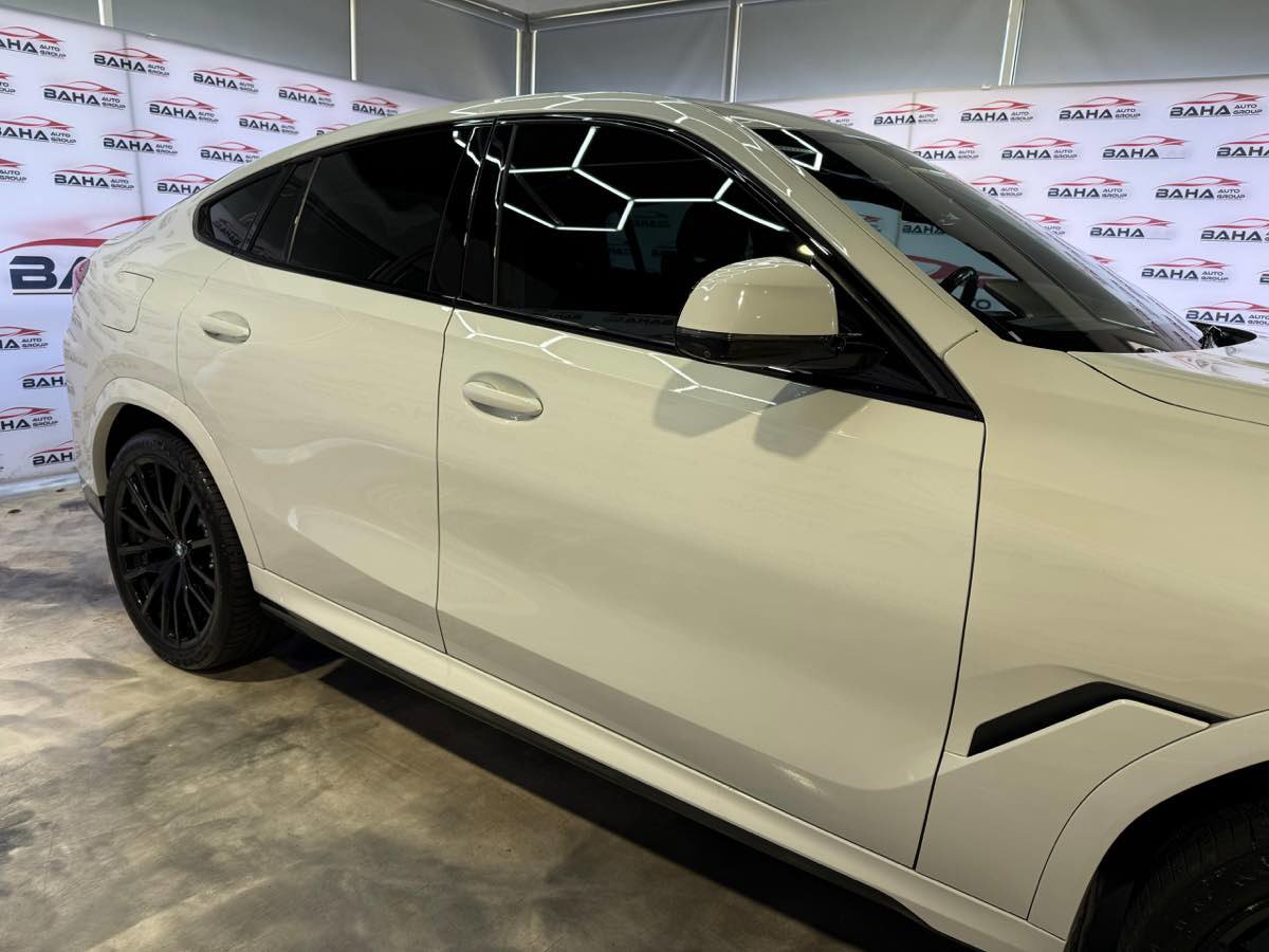 Used 2021 BMW X6 xDrive40i w/ M Sport Package AWD/4WD image 9