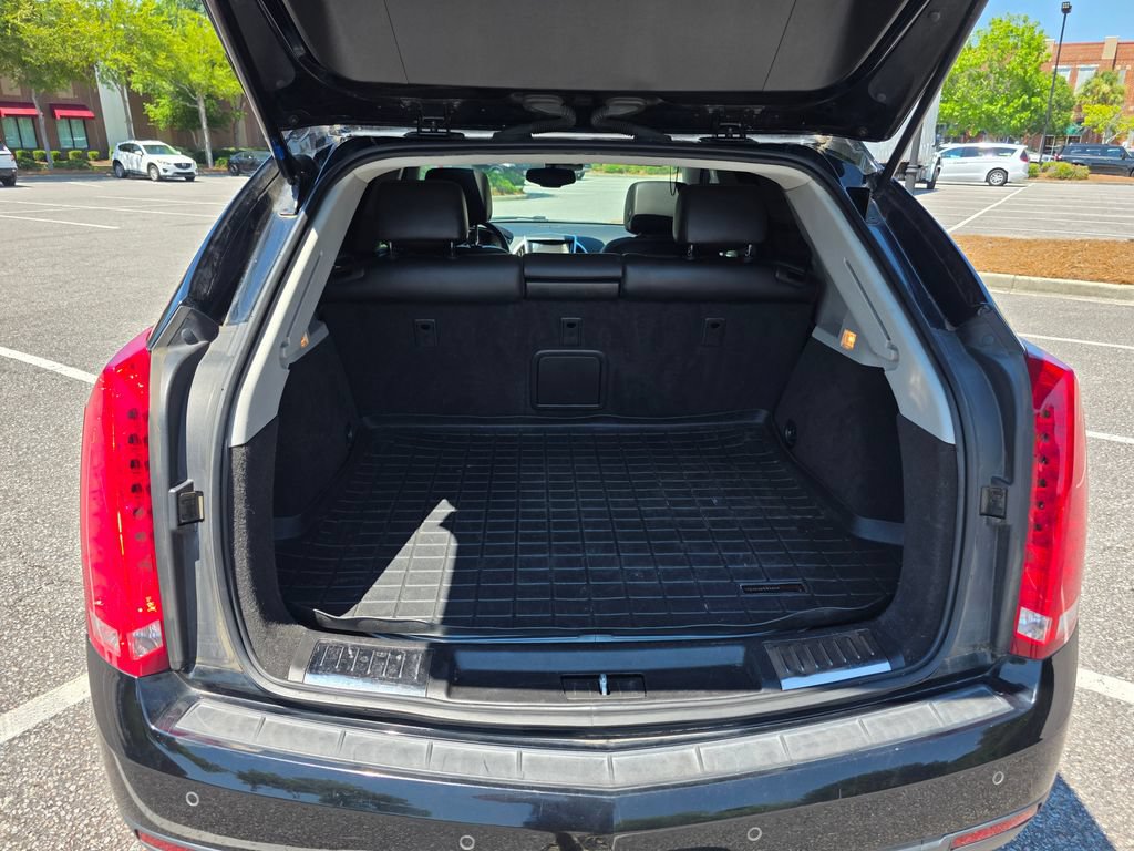 Used 2015 Cadillac SRX Luxury w/ Driver Awareness Package FWD image 31