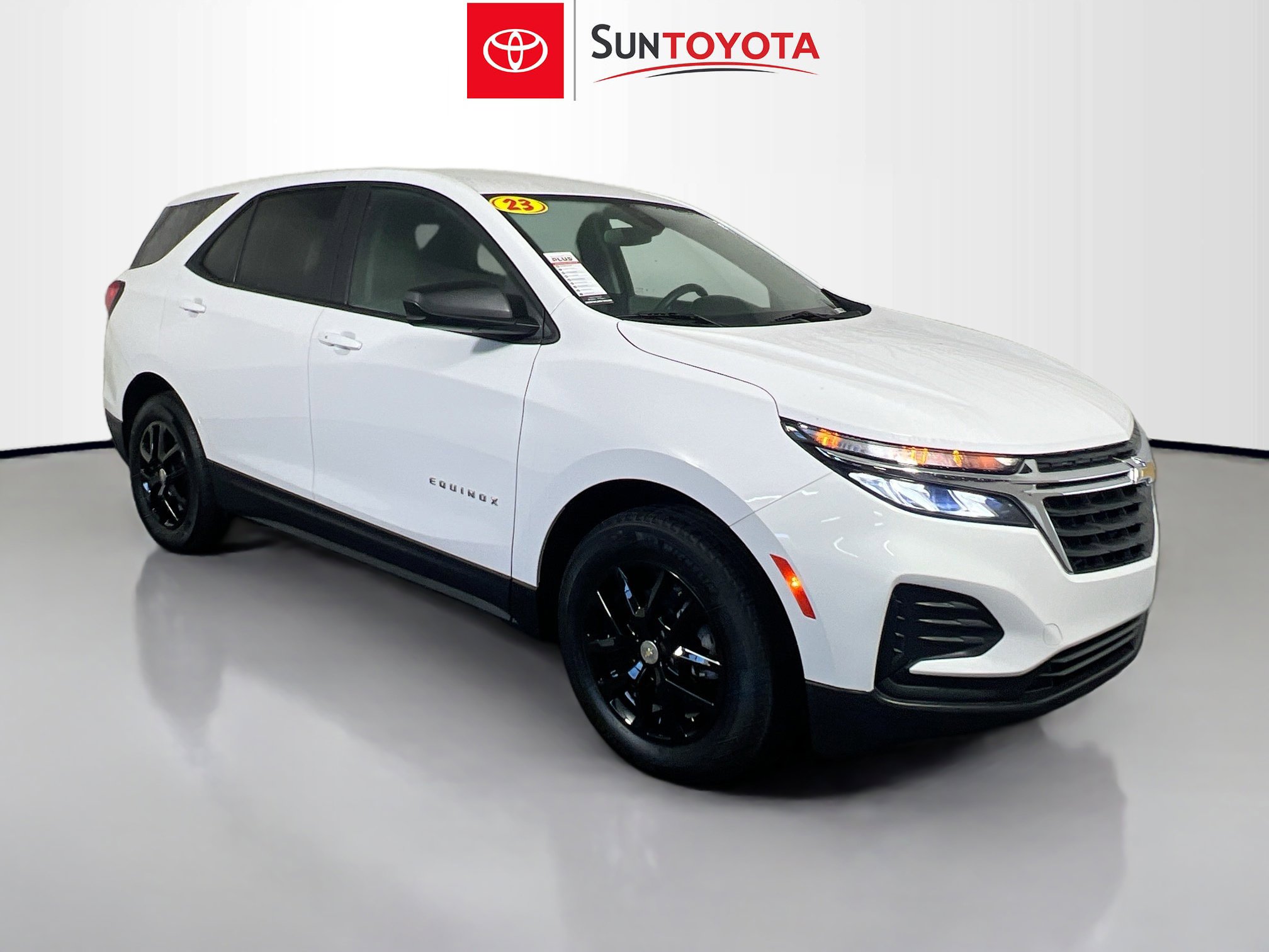 Used 2023 Chevrolet Equinox LS w/ LS Convenience Package image 1