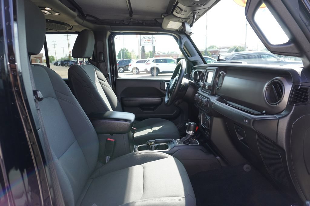 Used 2021 Jeep Gladiator Sport AWD/4WD image 30