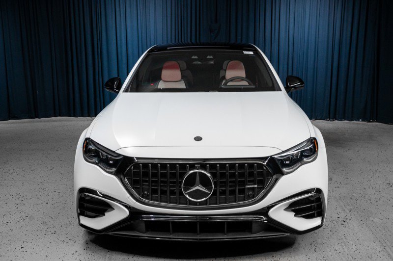 New 2026 Mercedes-Benz E 53 AMG e 4MATIC Sedan image 2