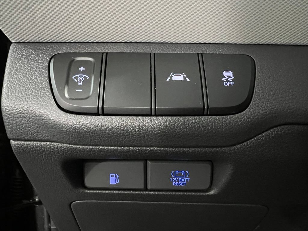 Used 2020 Hyundai Ioniq Blue FWD image 34