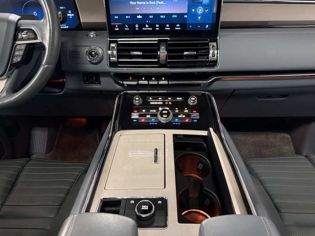 Used 2022 Lincoln Navigator L Black Label AWD/4WD image 14
