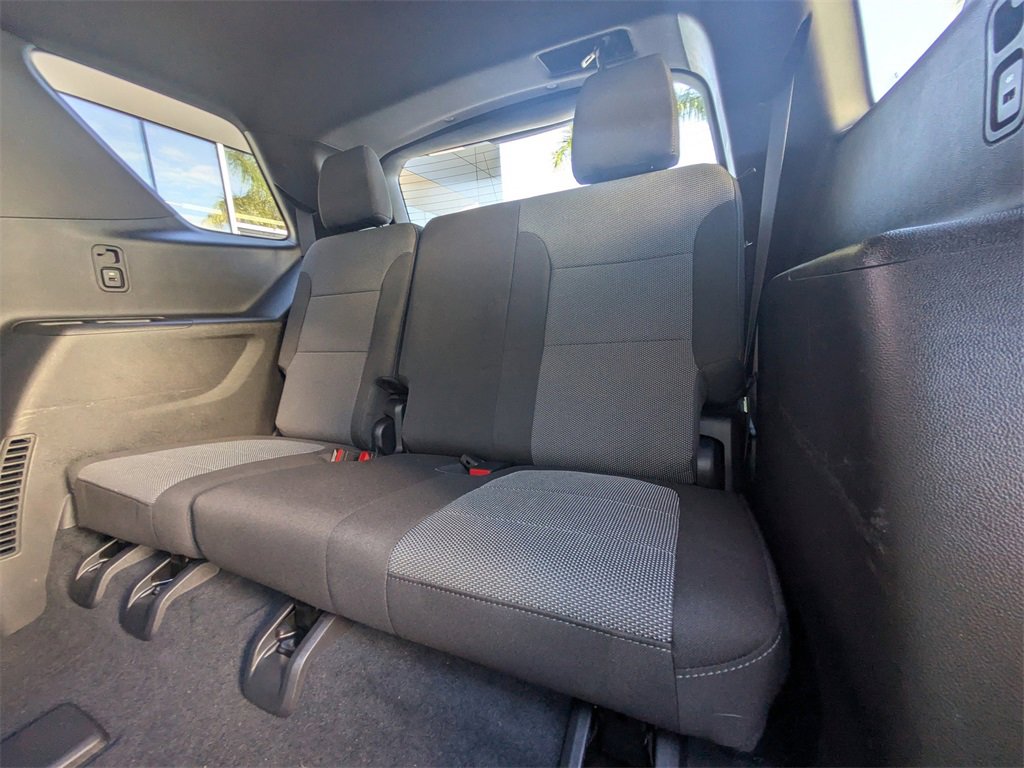 Used 2023 Chevrolet Traverse LT image 15