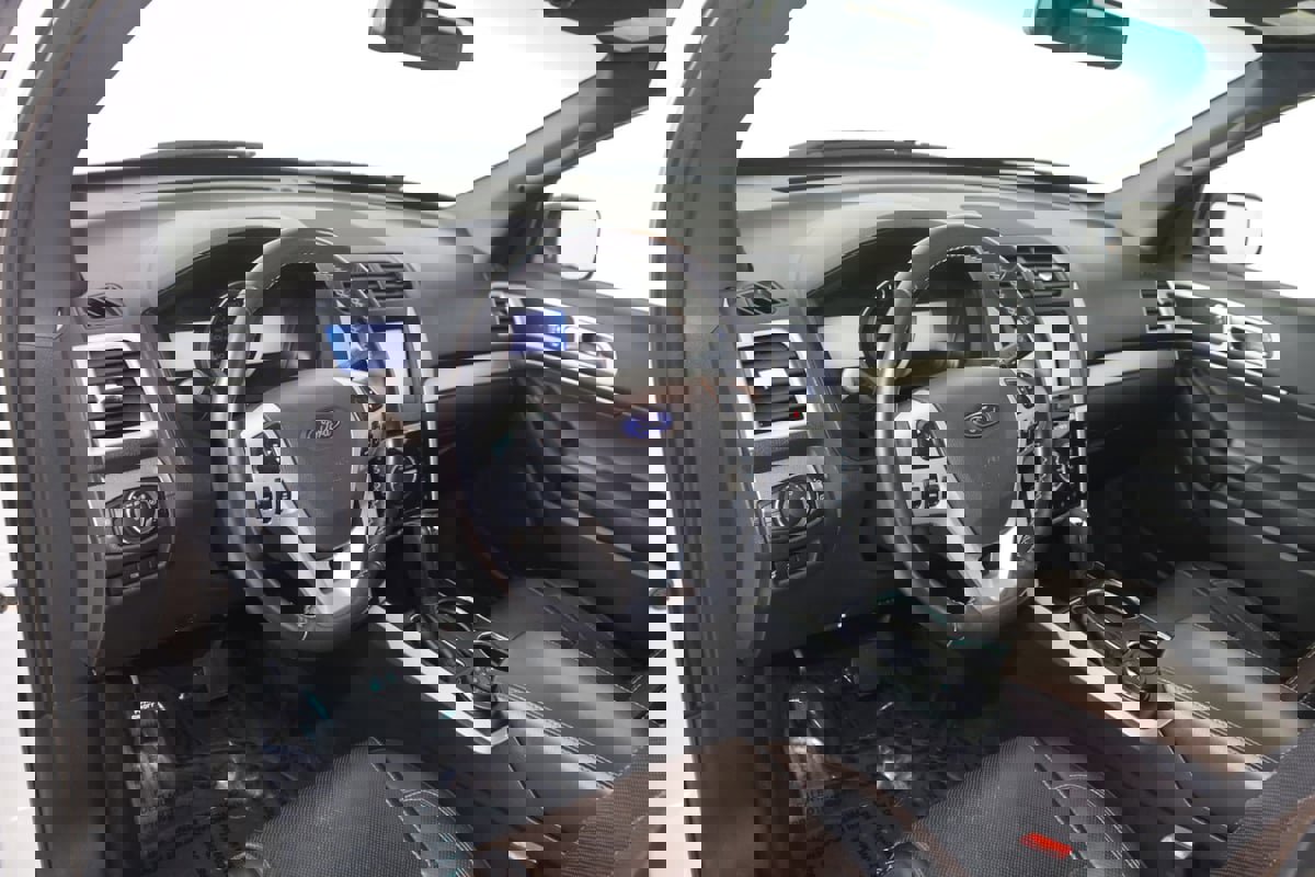 Used 2013 Ford Explorer Sport image 28