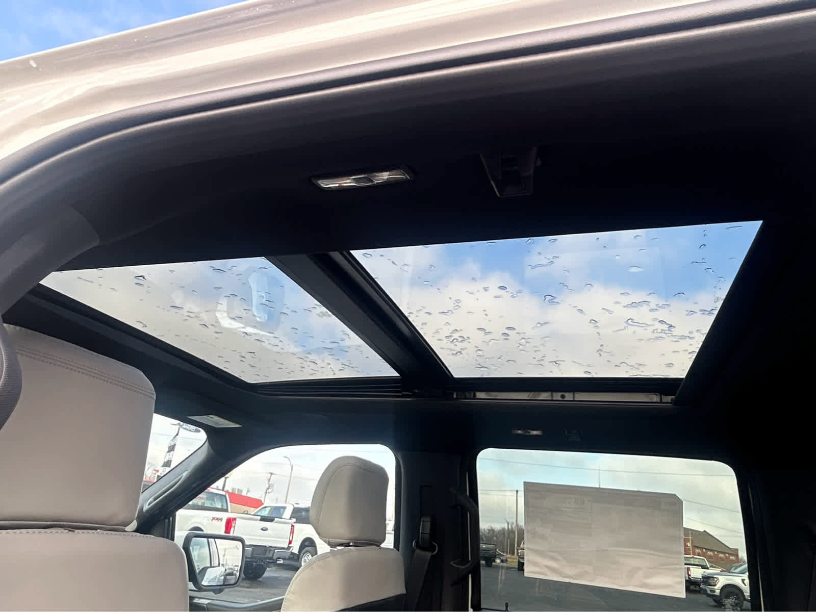 New 2025 Ford F150 Lightning Platinum image 29