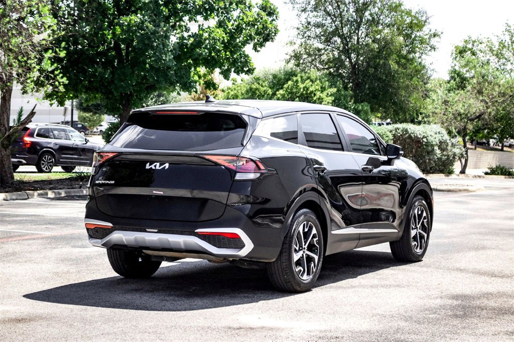 Used 2025 Kia Sportage EX image 5