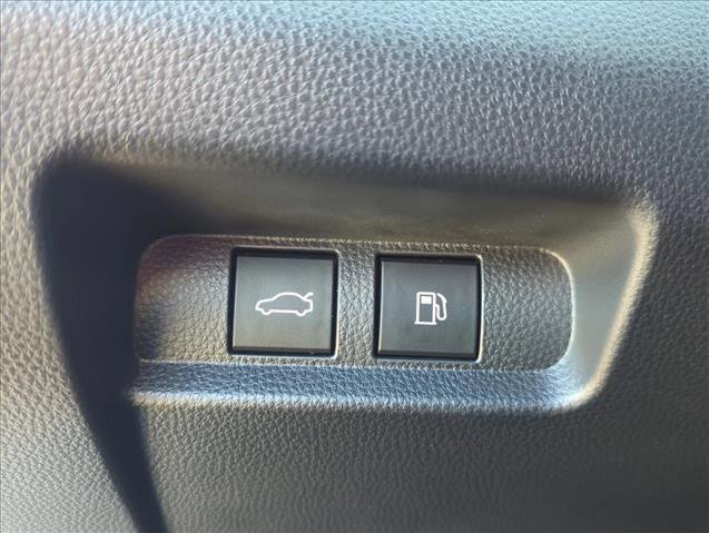 Used 2024 Toyota Crown XLE image 11