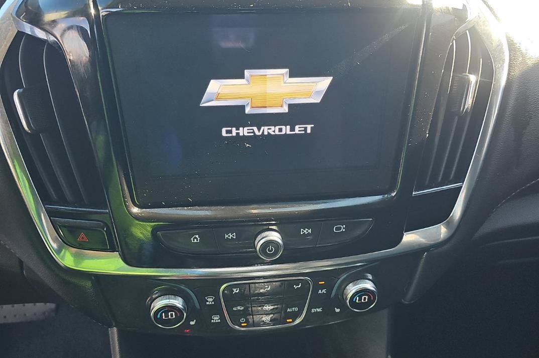 Used 2021 Chevrolet Traverse LT FWD image 9