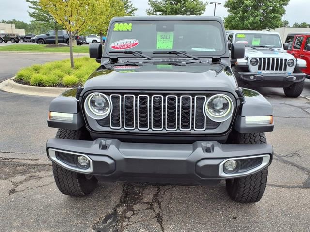 Used 2024 Jeep Wrangler Sahara w/ Technology Group image 2