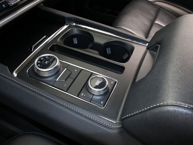 Used 2024 Ford Expedition Max XLT image 21