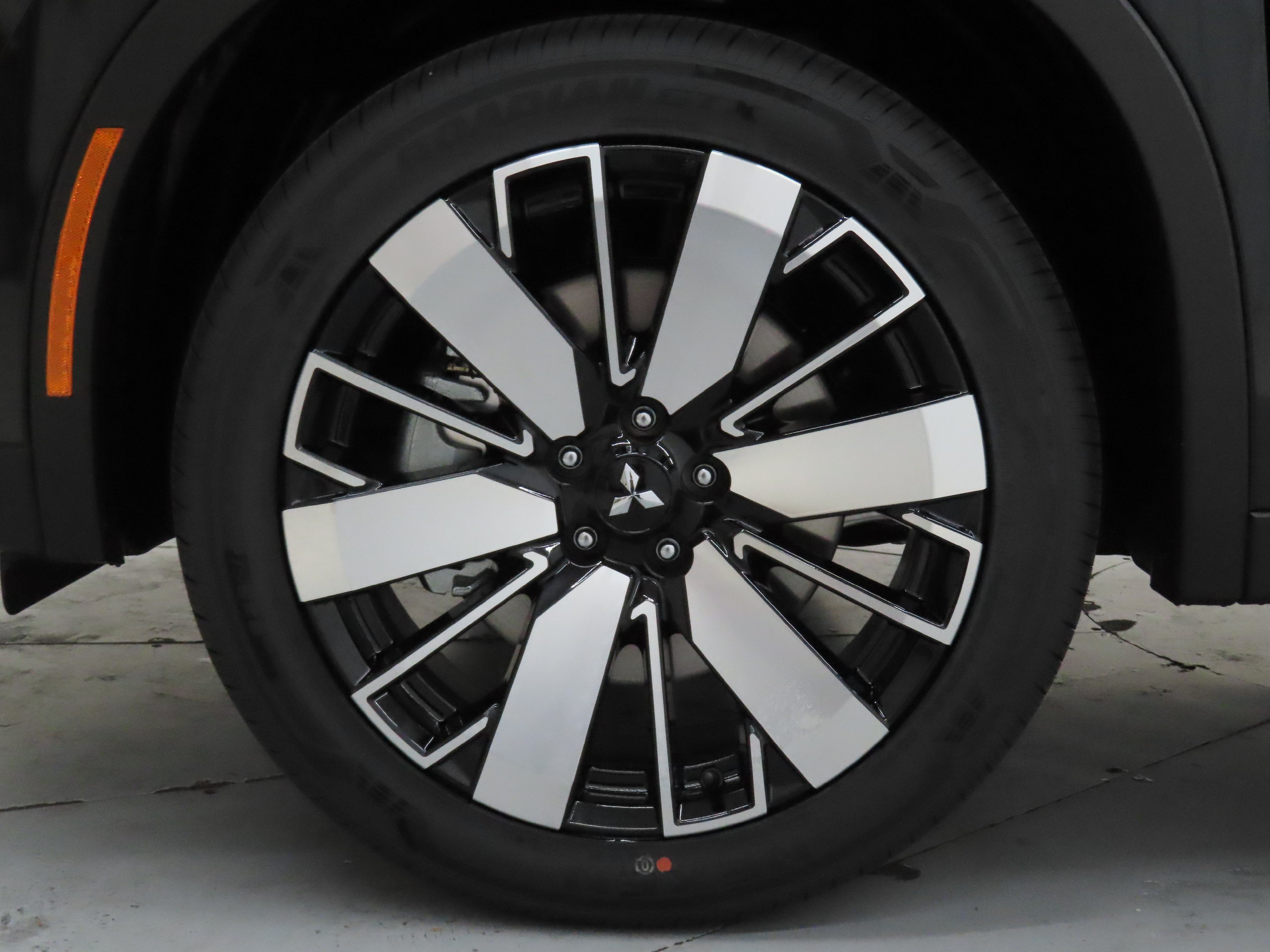 New 2026 Mitsubishi Outlander SE FWD image 27