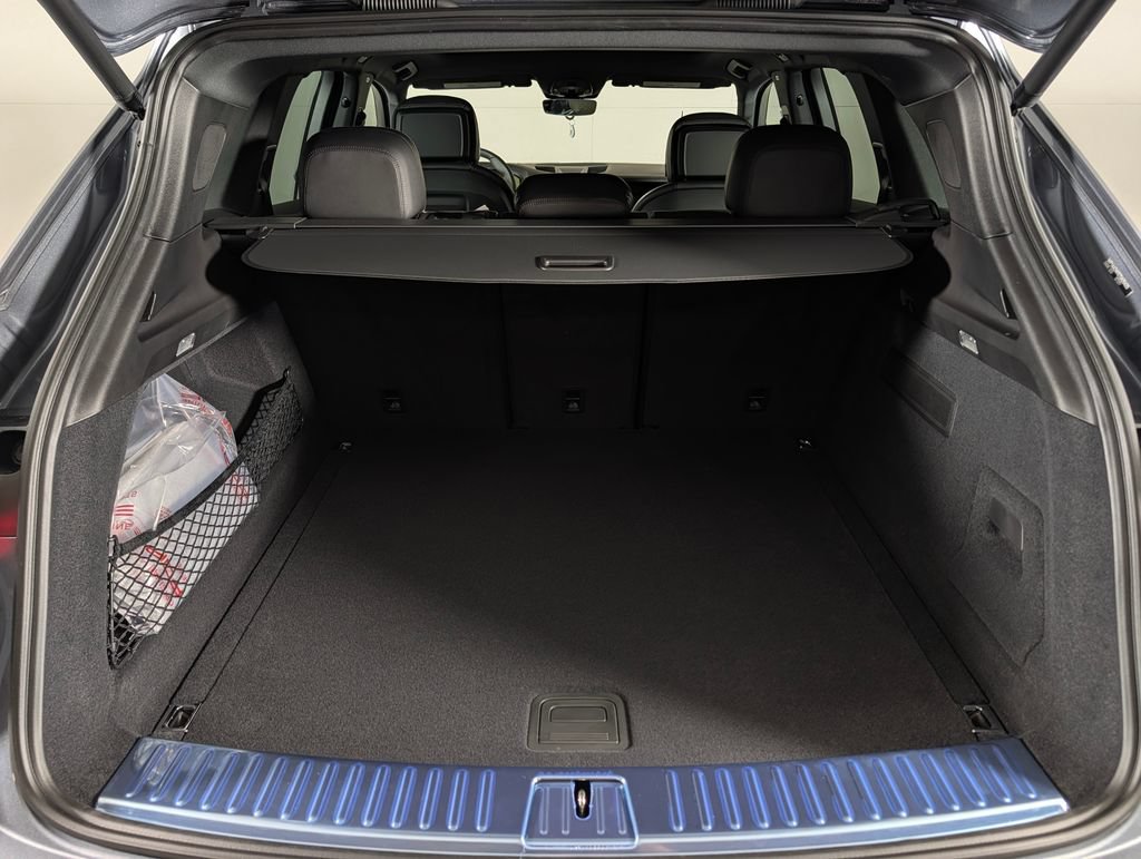 New 2026 Porsche Cayenne AWD/4WD image 16