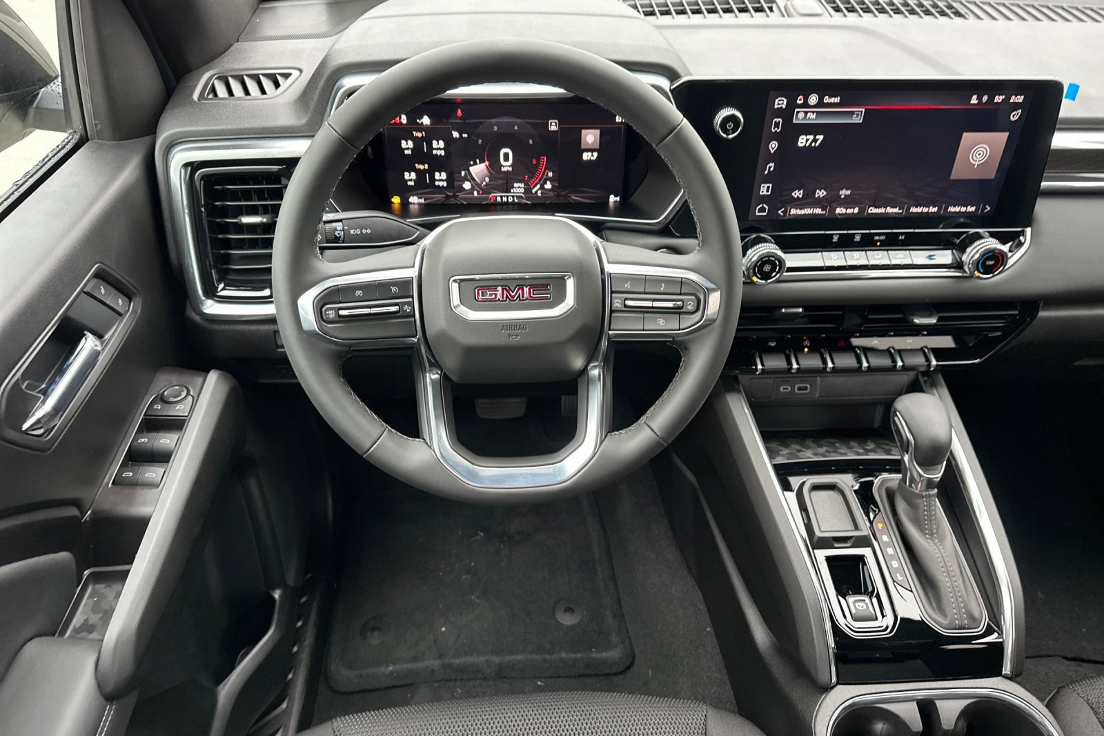 New 2026 GMC Canyon Elevation image 15