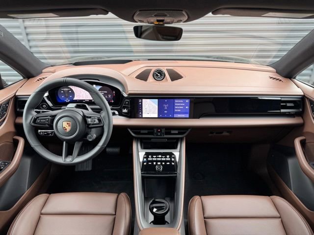 New 2026 Porsche Macan 4 Electric image 18