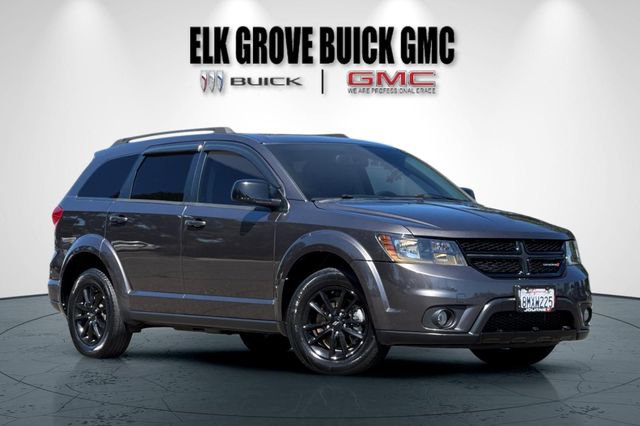 Used 2019 Dodge Journey SE w/ Blacktop Package FWD image 2