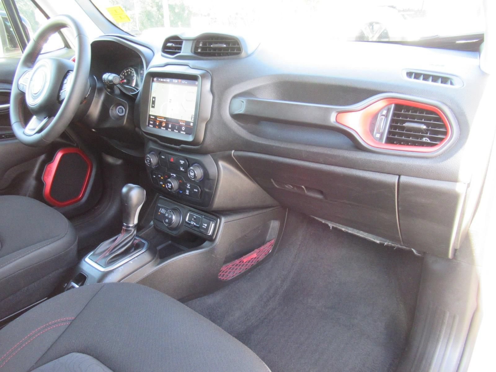 Certified 2023 Jeep Renegade Trailhawk AWD/4WD image 11