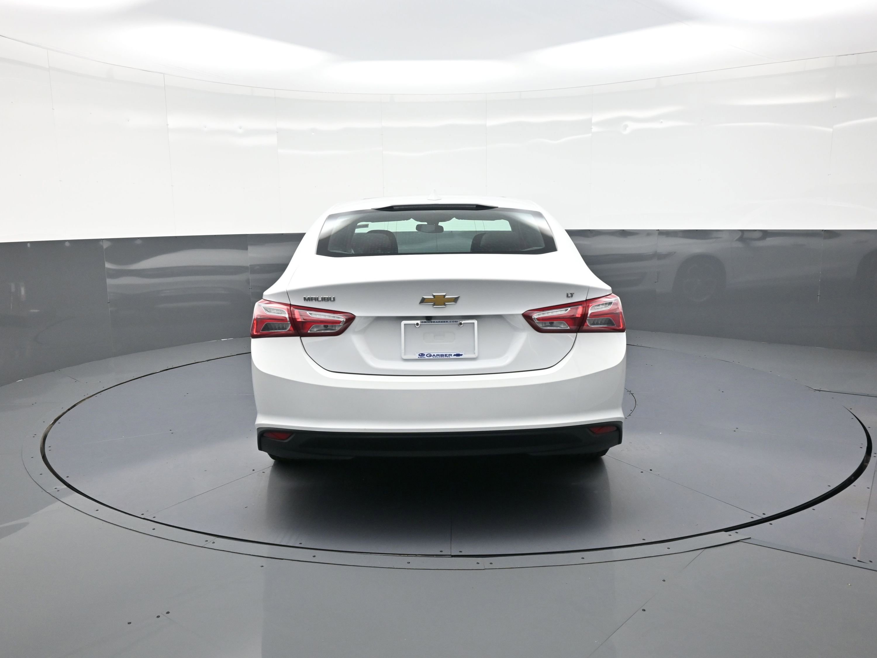 Used 2022 Chevrolet Malibu LT image 4