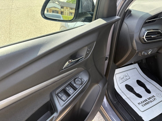 Used 2023 Chevrolet Bolt EUV LT FWD image 10