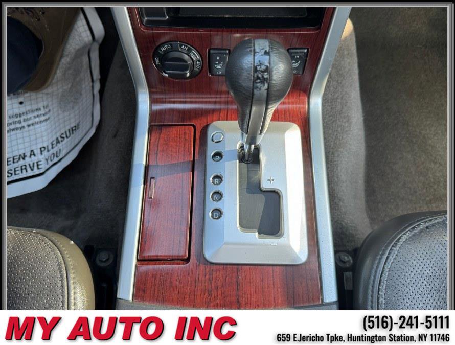 Used 2011 Nissan Pathfinder LE w/ Navigation Pkg image 20
