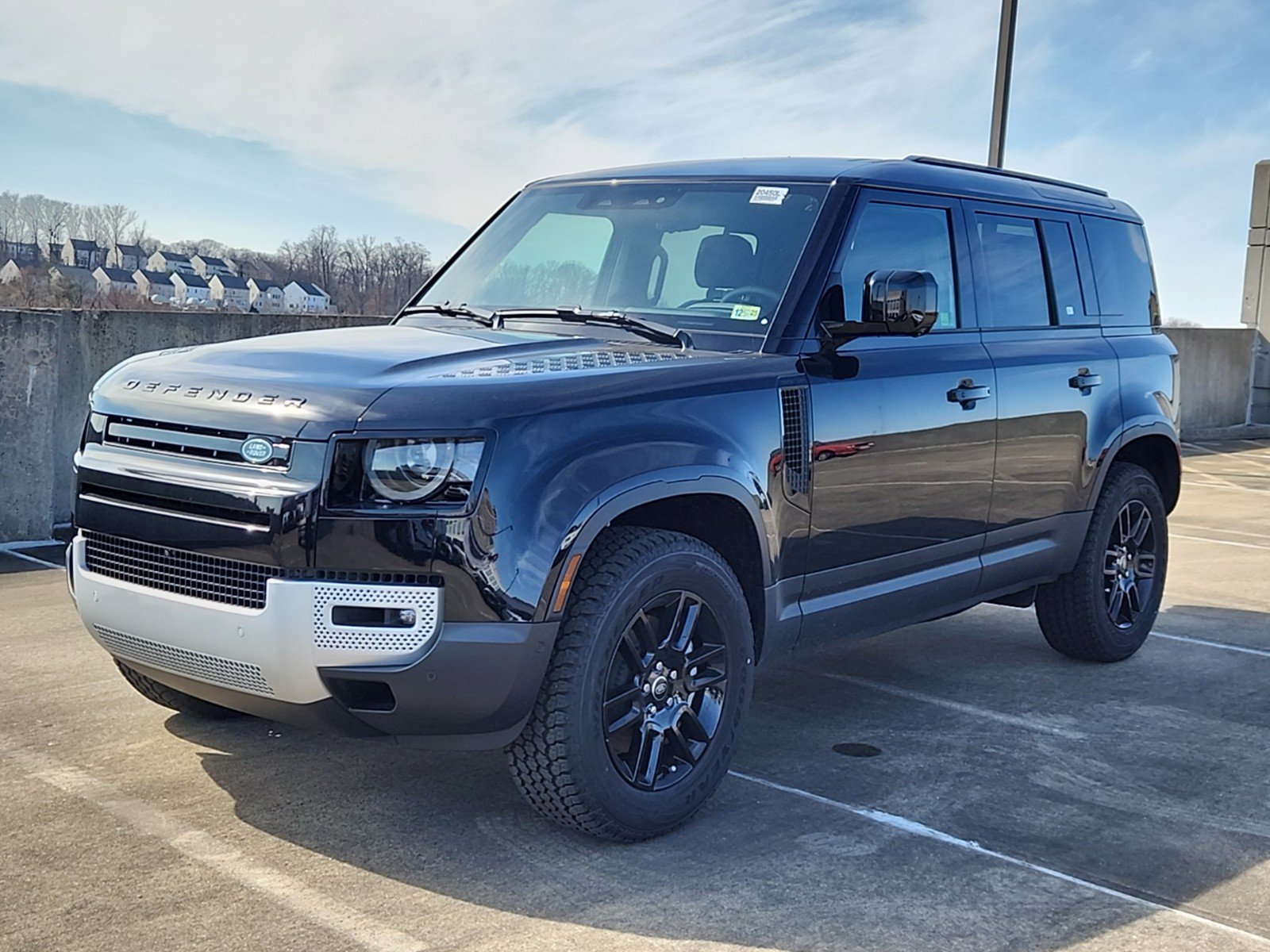 New 2025 Land Rover Defender 110 S image 1