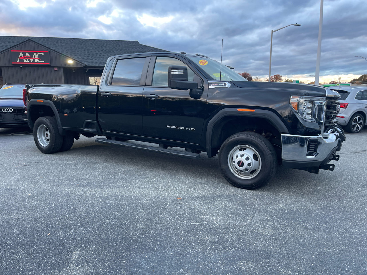 Used 2022 GMC Sierra 3500 Pro w/ Convenience Package image 14