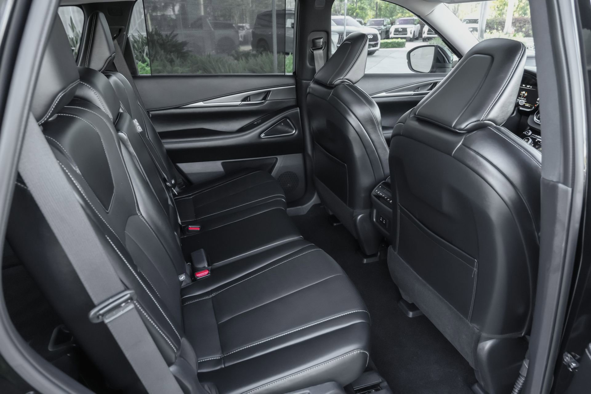 Used 2026 INFINITI QX60 Luxe w/ Cargo Package image 33