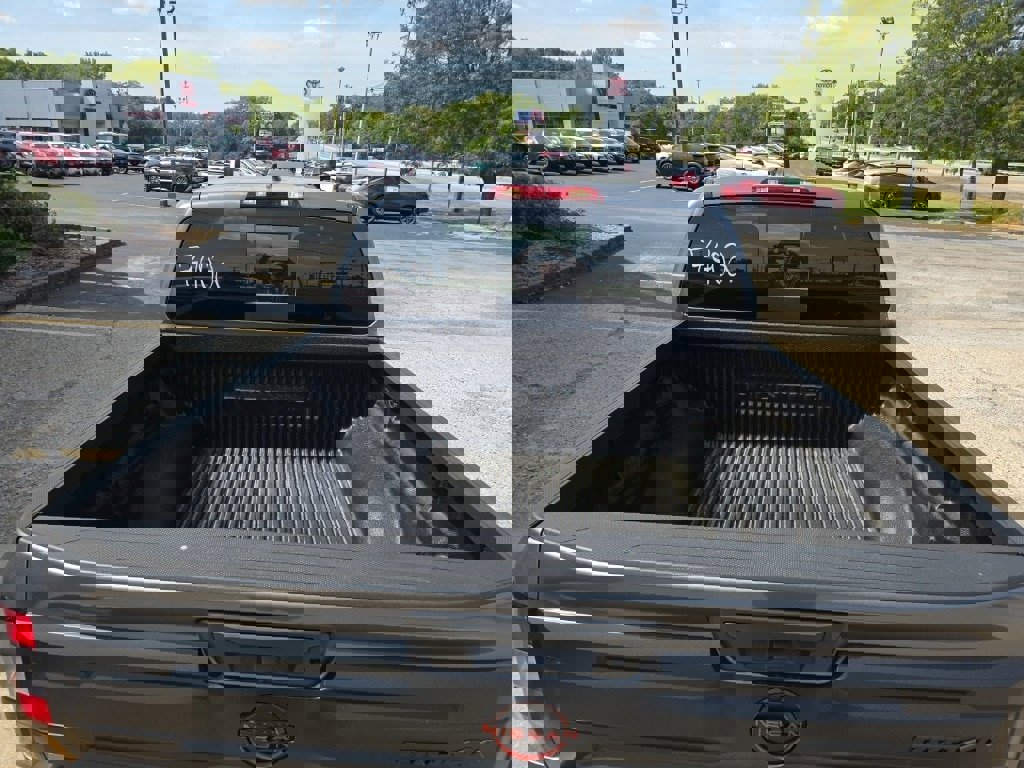 New 2025 Nissan Frontier PRO-4X image 6