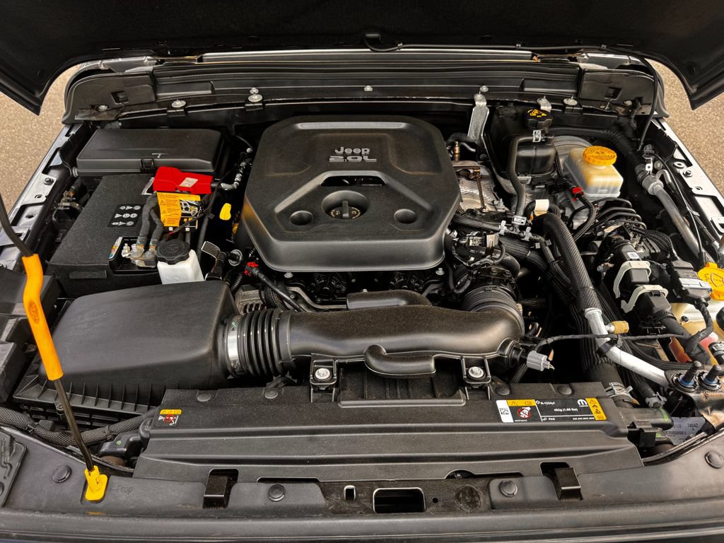 Used 2022 Jeep Wrangler Sport AWD/4WD image 21