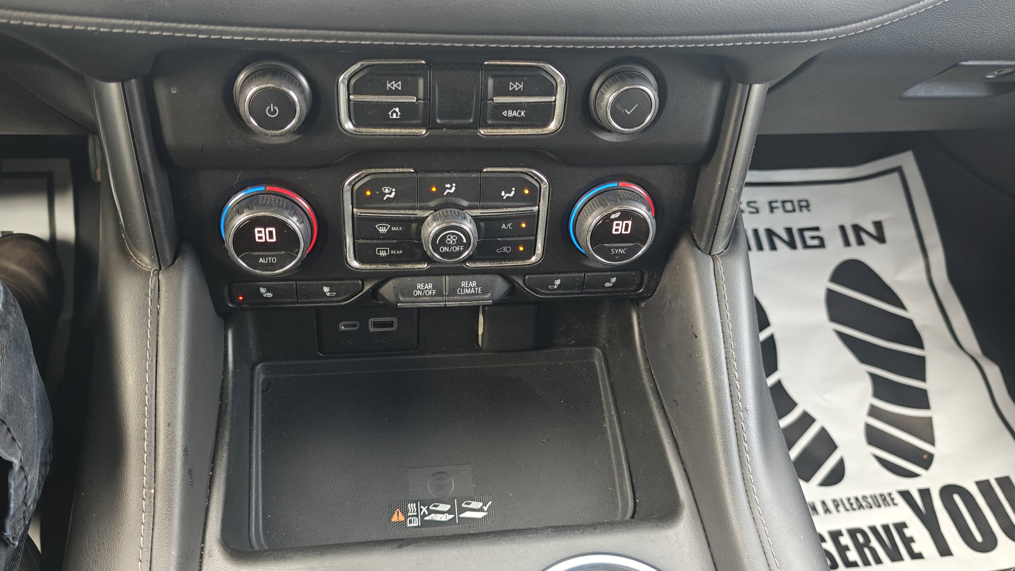 Used 2022 Chevrolet Suburban LT w/ Max Trailering Package image 34