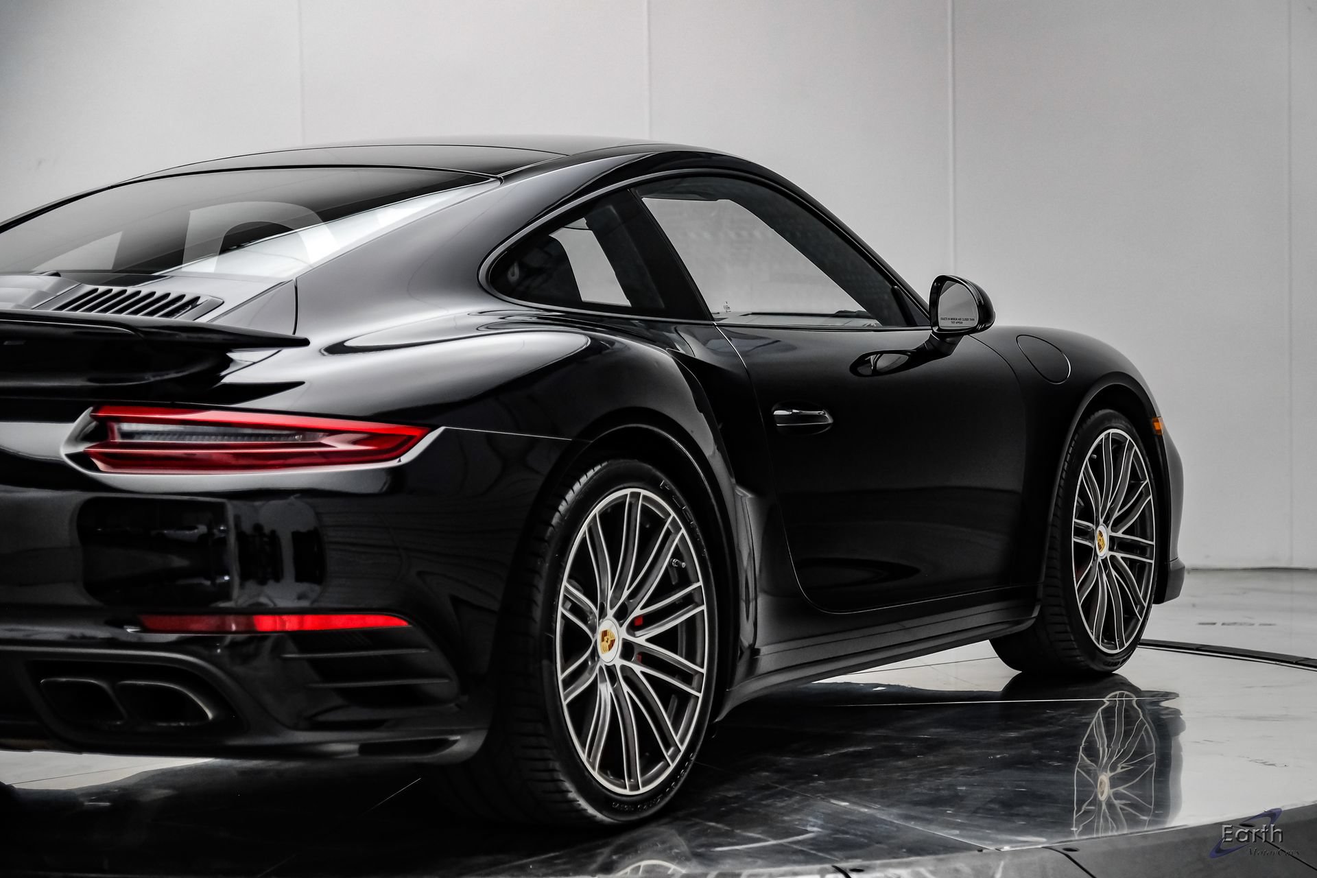 Used 2017 Porsche 911 Turbo AWD/4WD image 18