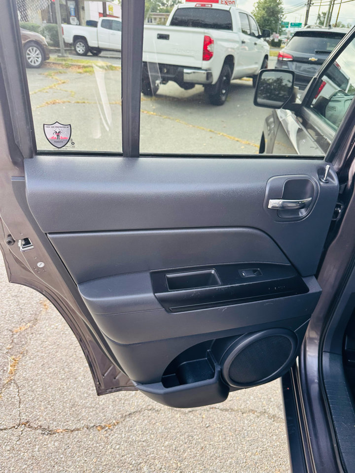 Used 2015 Jeep Patriot Sport w/ Power Value Group image 17