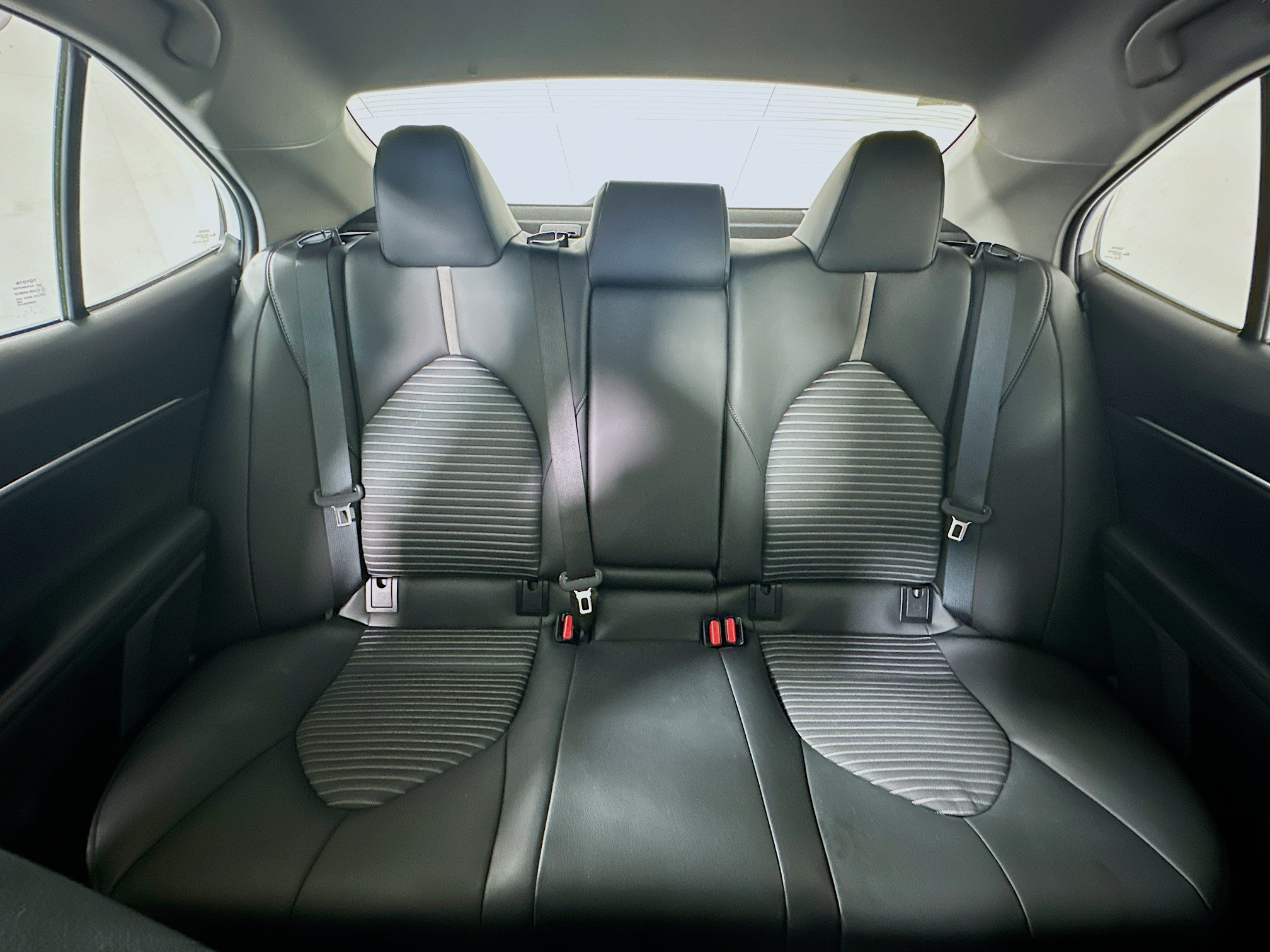 Used 2023 Toyota Camry SE w/ Convenience Package FWD image 30