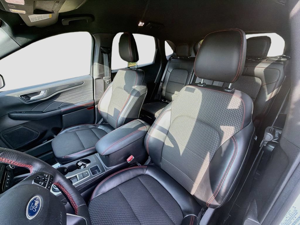 Used 2023 Ford Escape ST-Line w/ Tech Pack #1 AWD/4WD image 23