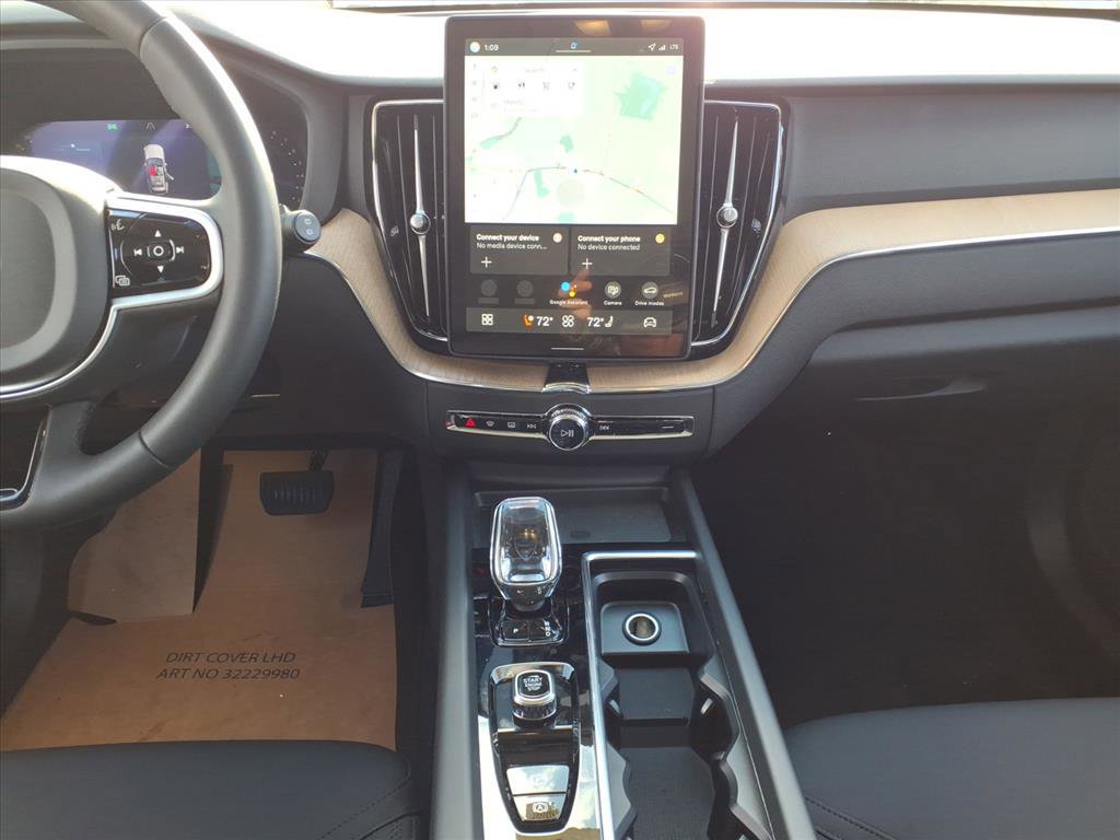 New 2026 Volvo XC60 B5 Core w/ Protection Package Premier image 7