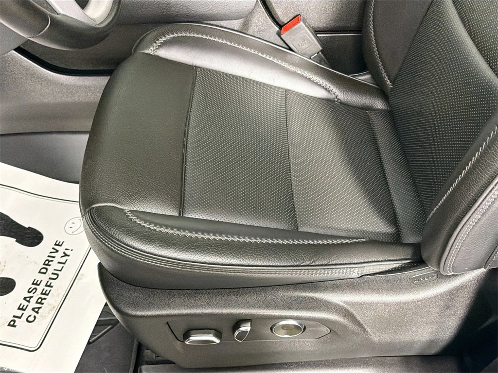 Used 2024 GMC Yukon Denali image 19