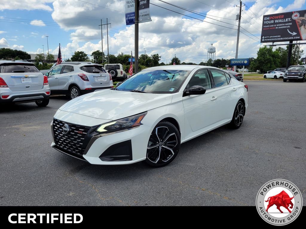 Used 2023 Nissan Altima 2.5 SR FWD image 2