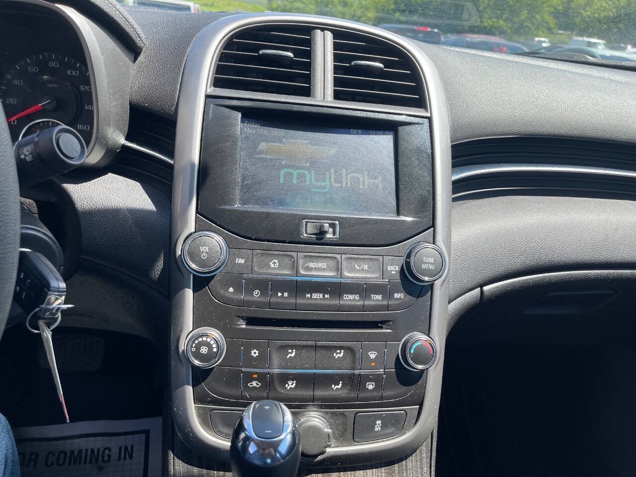 Used 2015 Chevrolet Malibu LT w/ Power Convenience Package FWD image 17