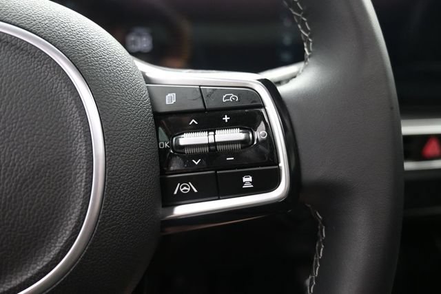 Used 2025 Kia Sorento S w/ Panoramic Sunroof Package FWD image 15