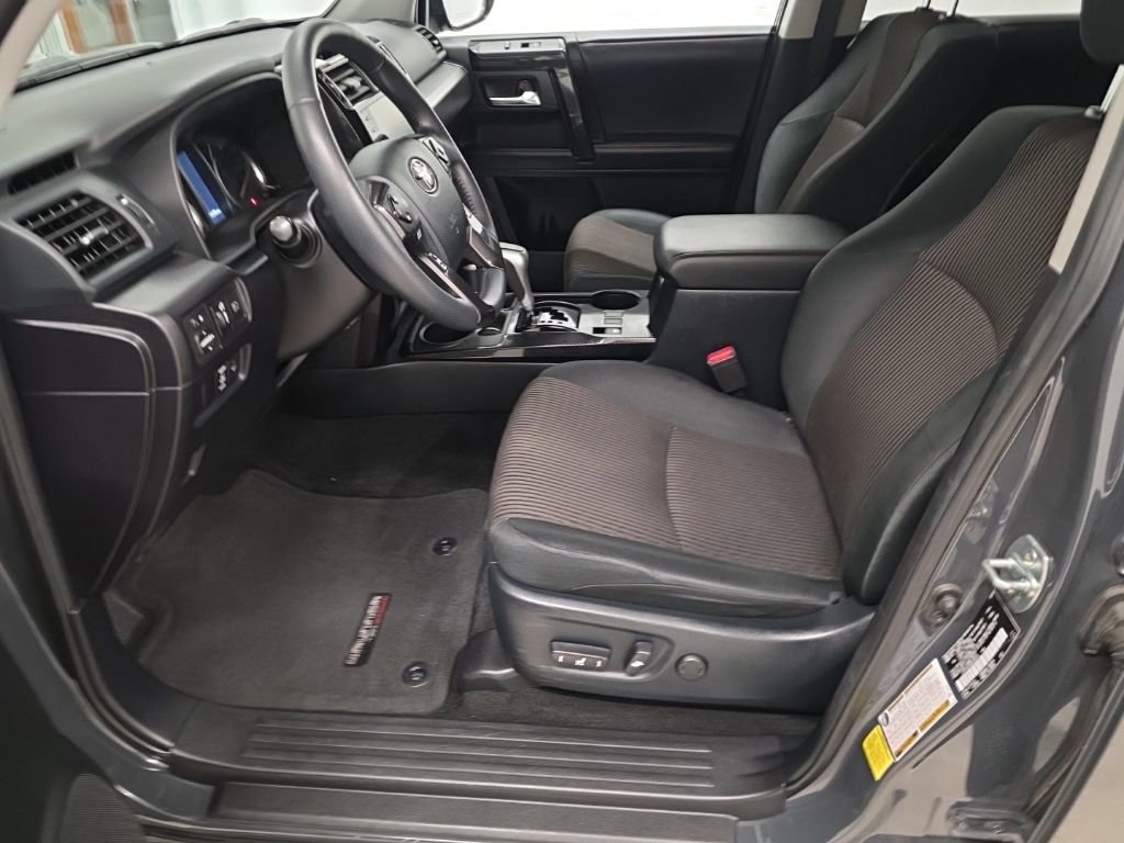 Used 2024 Toyota 4Runner TRD Off-Road image 12