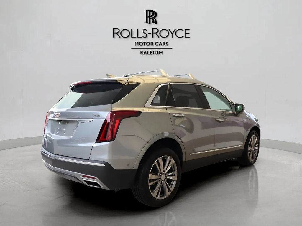 Used 2025 Cadillac XT5 Premium Luxury w/ Technology Package FWD image 4
