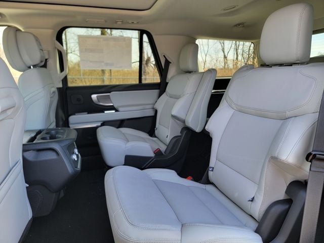 New 2026 Ford Expedition Platinum w/ Driver's Package image 20