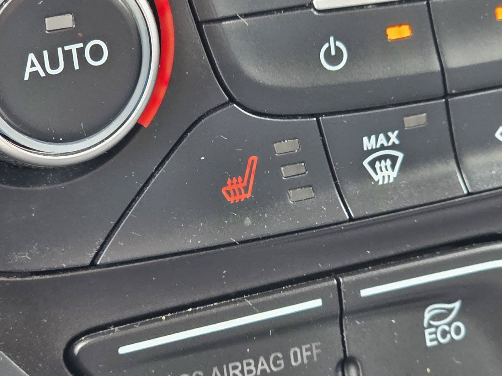 Used 2018 Ford C-MAX Titanium FWD image 18
