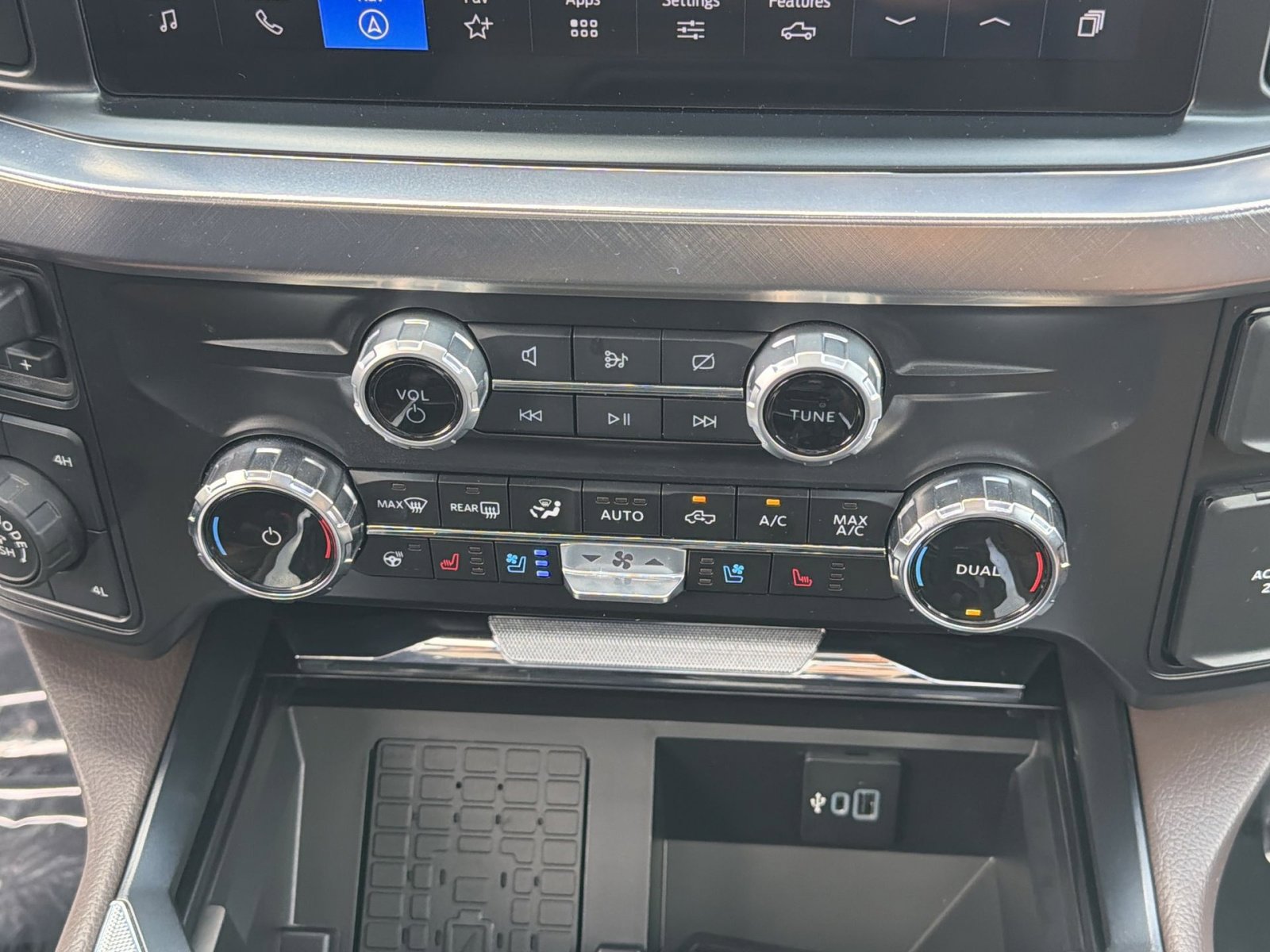 Used 2024 Ford F350 King Ranch w/ Tremor Off-Road Package image 33