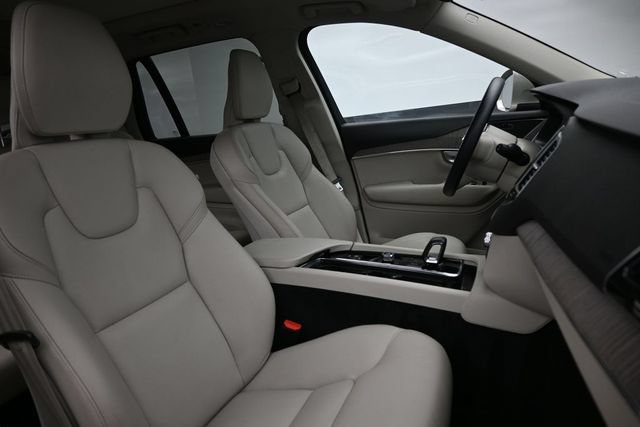 Used 2023 Volvo XC90 B6 Plus w/ Protection Package AWD/4WD image 35