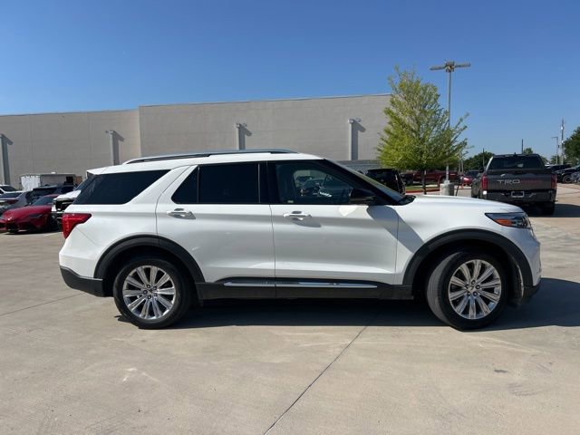 Used 2021 Ford Explorer Limited w/ Equipment Group 301A RWD image 2