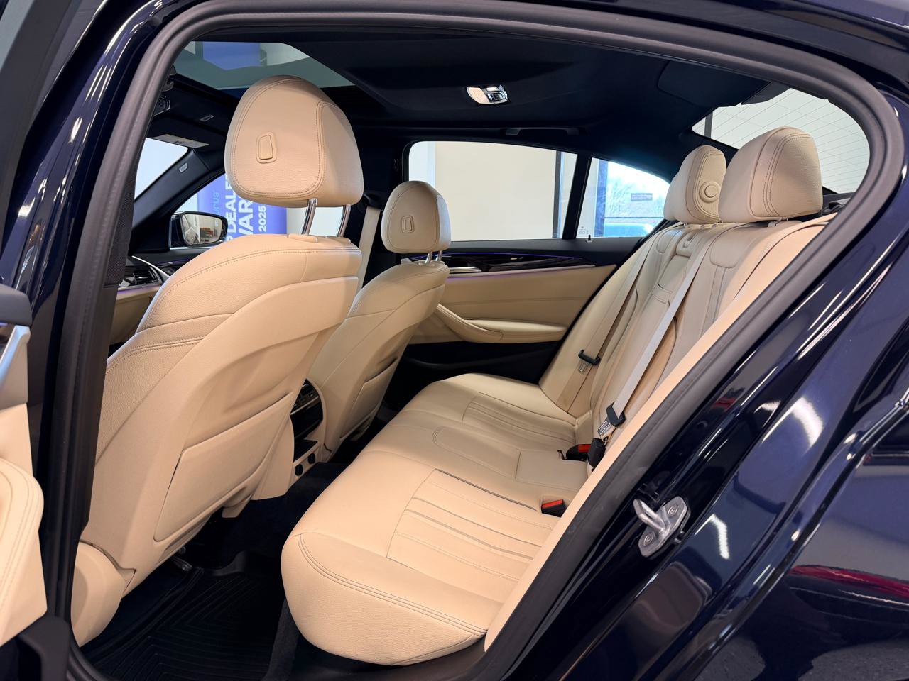Used 2019 BMW 530i w/ Convenience Package RWD image 24