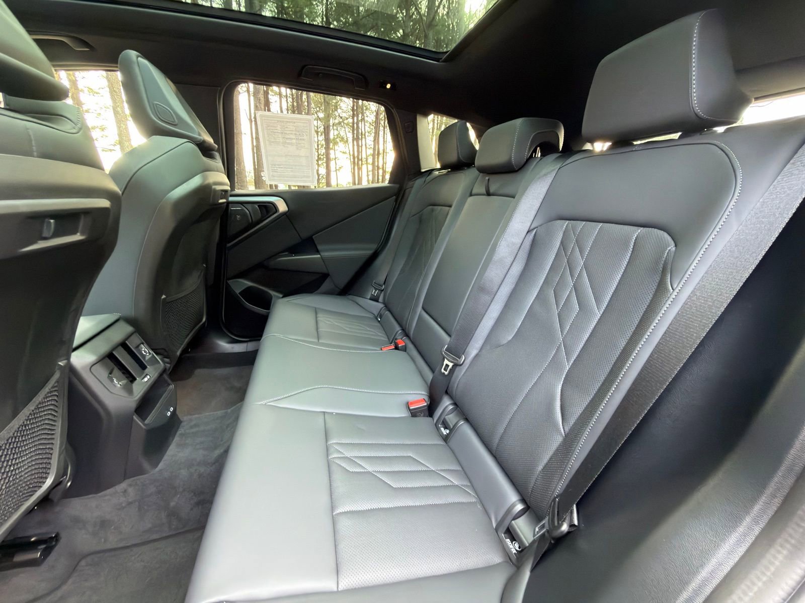 Certified 2025 BMW X3 xDrive30i w/ M Sport Package image 13