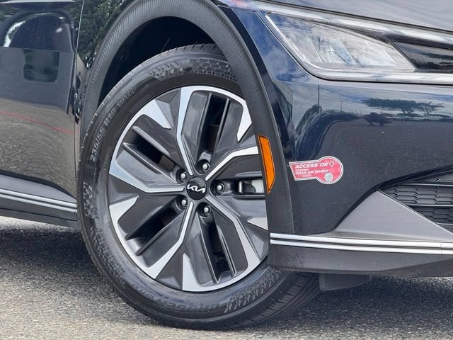 Certified 2024 Kia EV6 Light RWD image 2