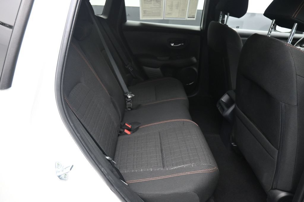 Certified 2025 Honda HR-V Sport image 22